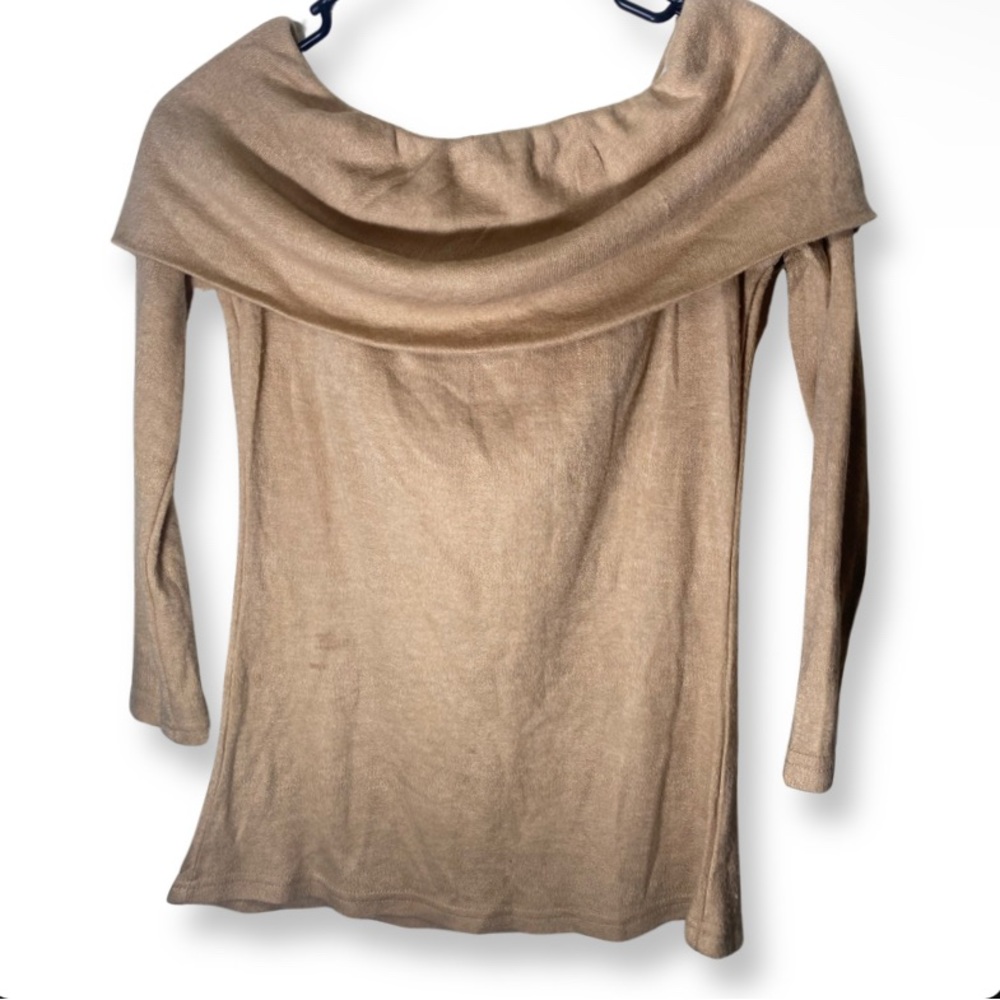 Off sleeve shirt